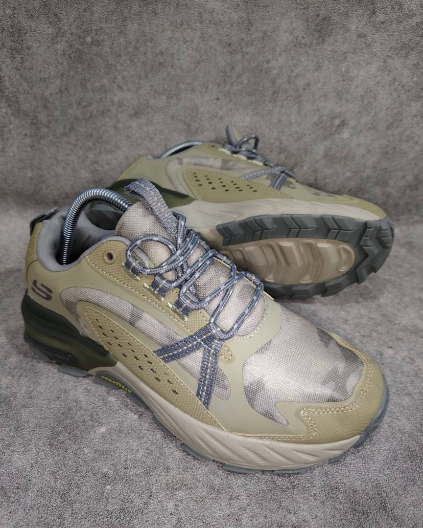 Skechers  Bionic Trail / Skechers Outdoor Trail