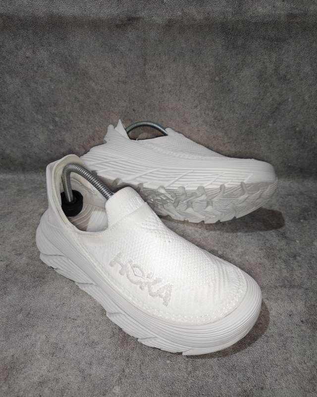 Hoka Restore TC