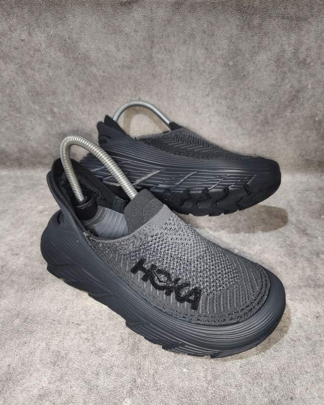 Hoka Restore TC
