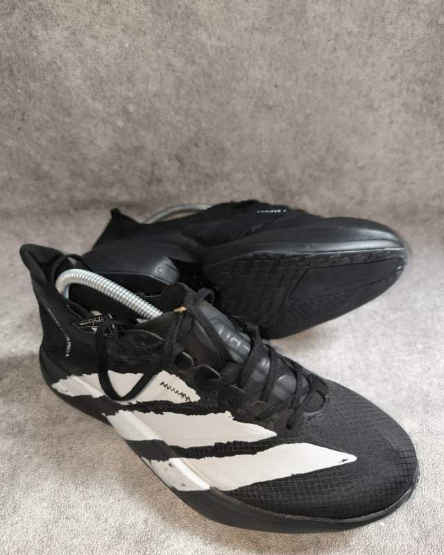 Adidas Adizero Prime X Strung (sepatu lari super-shoe dengan teknologi Strung upper berbahan serat benang presisi dan bantalan tebal Lightstrike Pro)