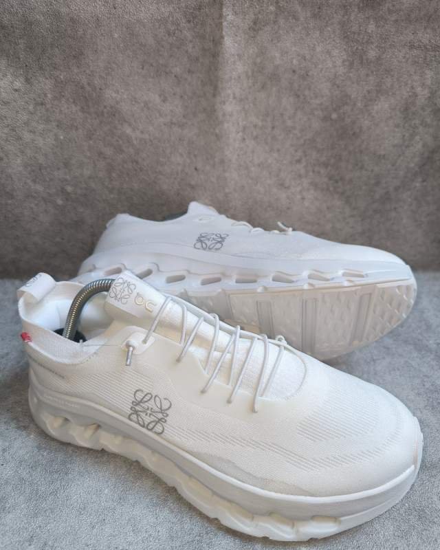 On Loewe x On Running (On Cloud)