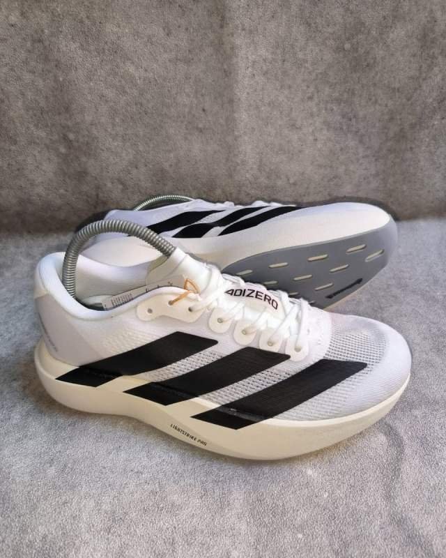 Adidas Adidas Adizero SL (sepatu lari daily trainer / tempo ringan berteknologi bantalan Lightstrike & Lightstrike Pro dengan tulisan ADIZERO khas di bagian lidah sepatu)