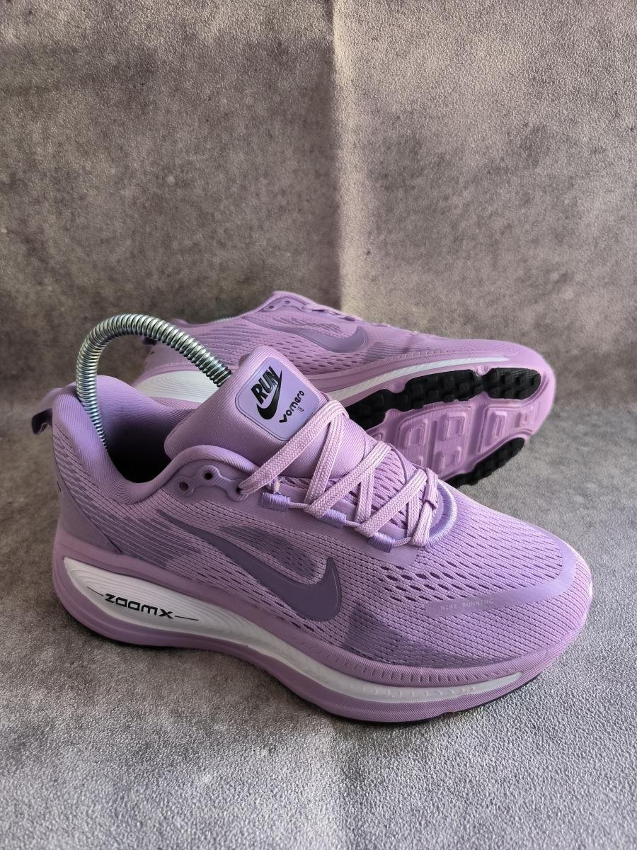 Nike ZoomX Vomero 18 running shoes in a 