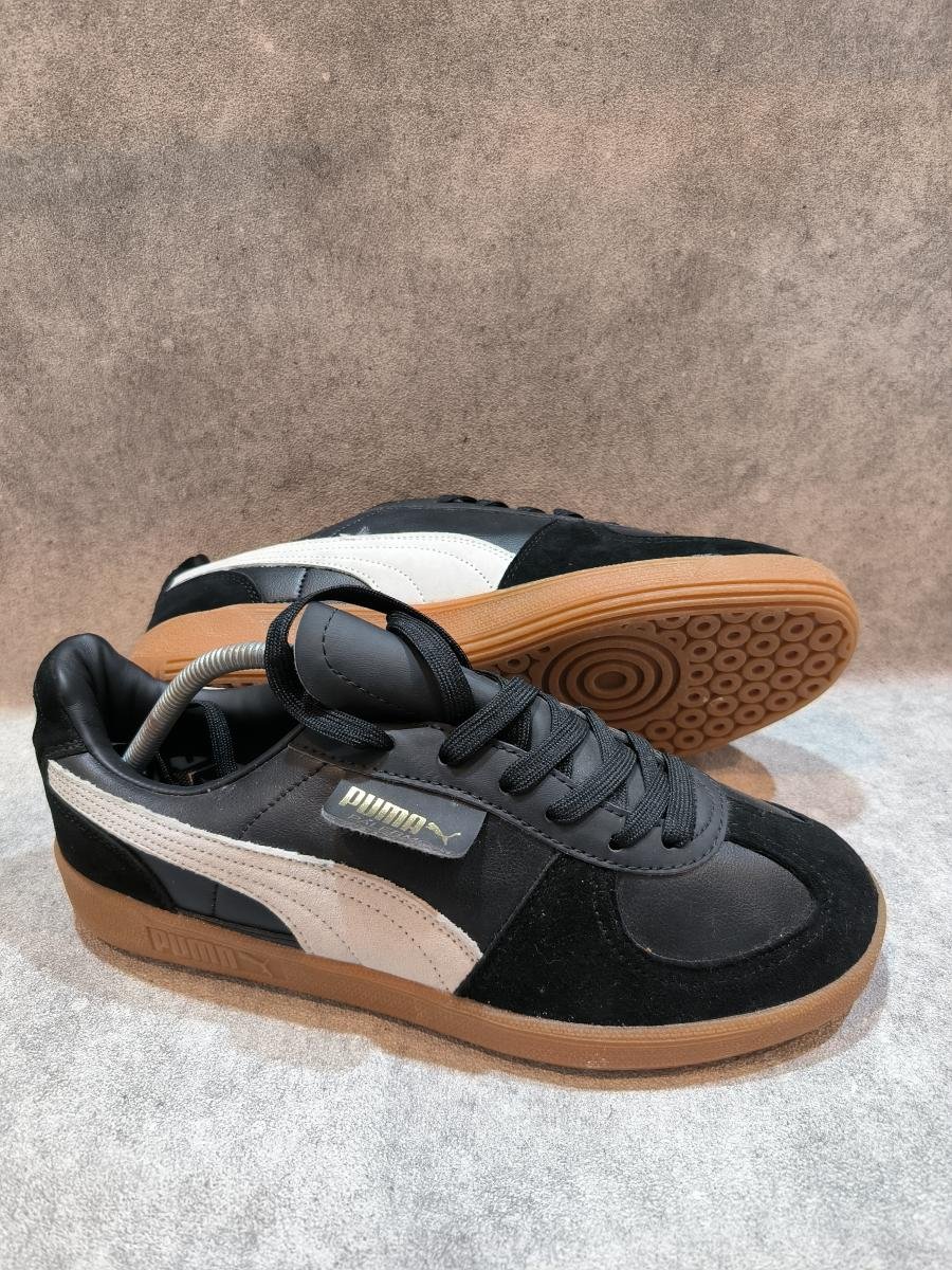 Puma Palermo Lth hitam beraksen abu-abu cerah dengan gum sole klasik