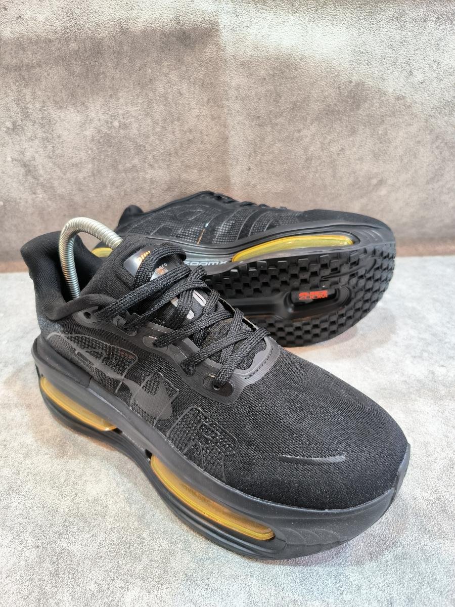 Nike Vomero Premium