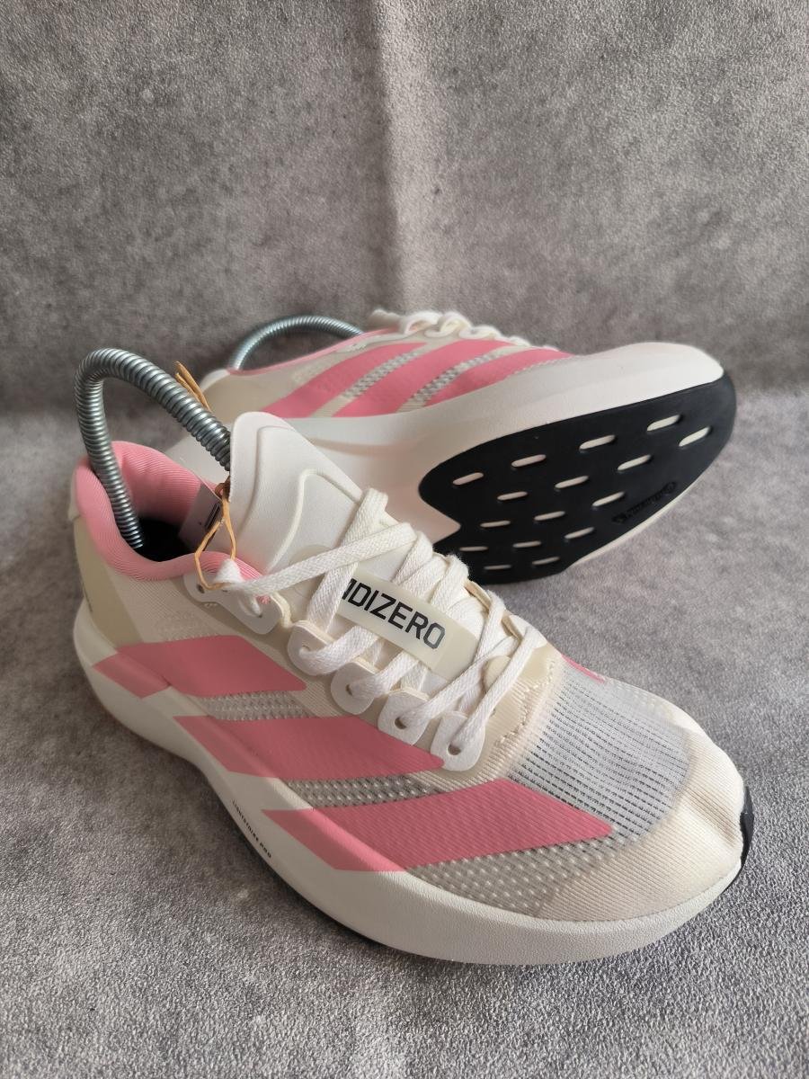 Adidas Adizero Evo SL varian warna Vanilla Pink / Cream Pink